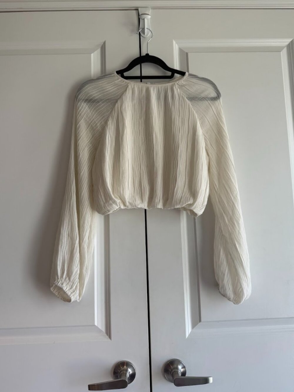 Lulus Cute Ideal White Plisse Balloon Sleeve Cropped Bubble-Hem Top Blouse XS